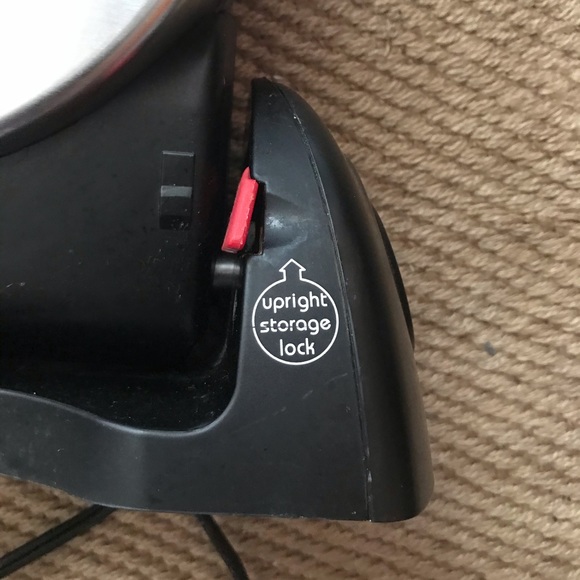 Presto 03510 Flipside Belgian Waffle Maker. - Picture 11 of 12